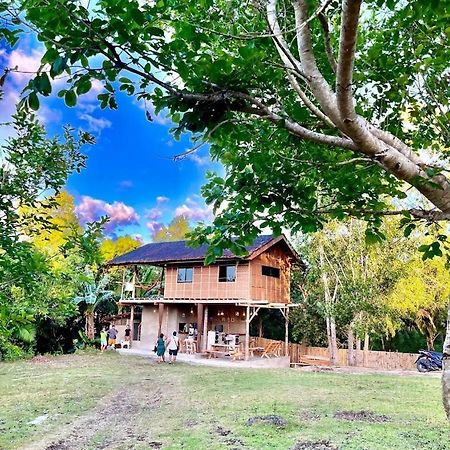 Firefly Treehouse Cafe And Bar 호텔 Lazi 외부 사진
